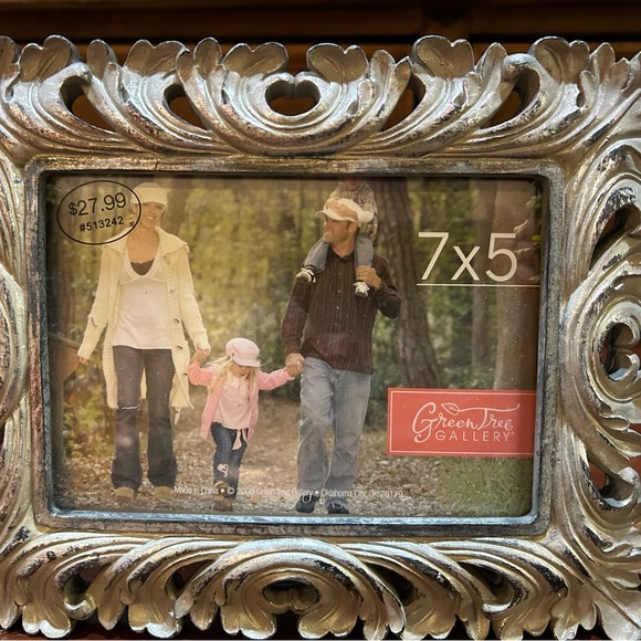 Distressed Picture Frame Set with Ornate Accents - Picture 5 of 5